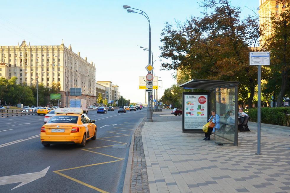 Фотография рекламного носителя, тип: Остановка 1.8x1.2, адрес: Мира пр-т. Х Староалексеевская ул., Москва, Россия. Сторона А №335019