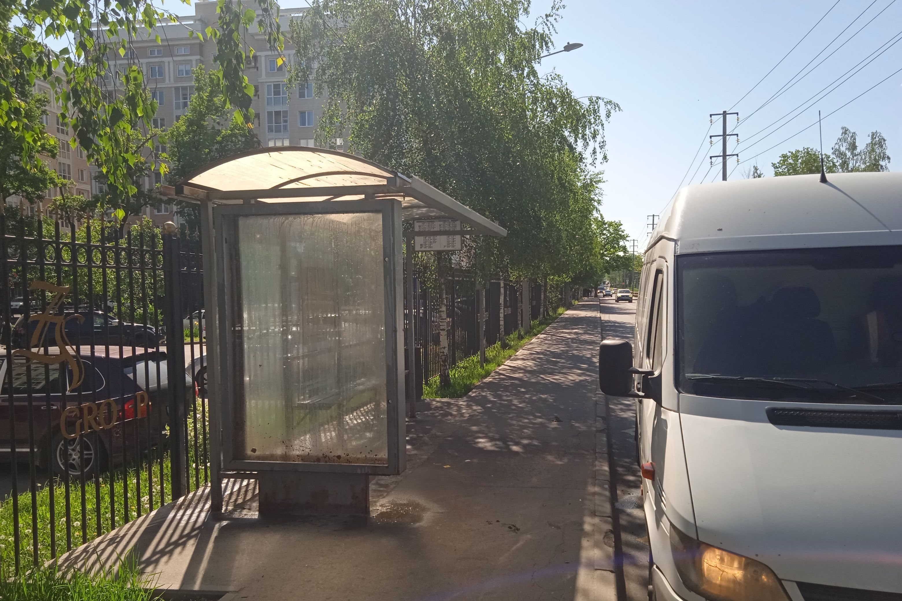 Фотография рекламного носителя, тип: Остановка 1.8x1.2, адрес: Николо-Хованское д., Николо-Хованская ул., ост. "Николин парк", Москва, Россия. Сторона Б №1053318