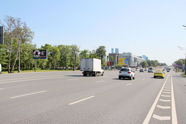 Фотография рекламного носителя, тип: Билборд 3x6, адрес: Кутузовский пр-т., д.52 Х Рублевское ш., Москва, Россия. Сторона Б №489622