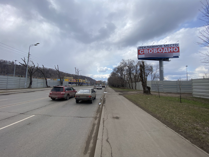 Фотография рекламного носителя, тип: Суперсайт 4x12, адрес: Свердловская ул. X МПС ул., д.32, Красноярск, Красноярский край, Россия. Сторона А №1029608