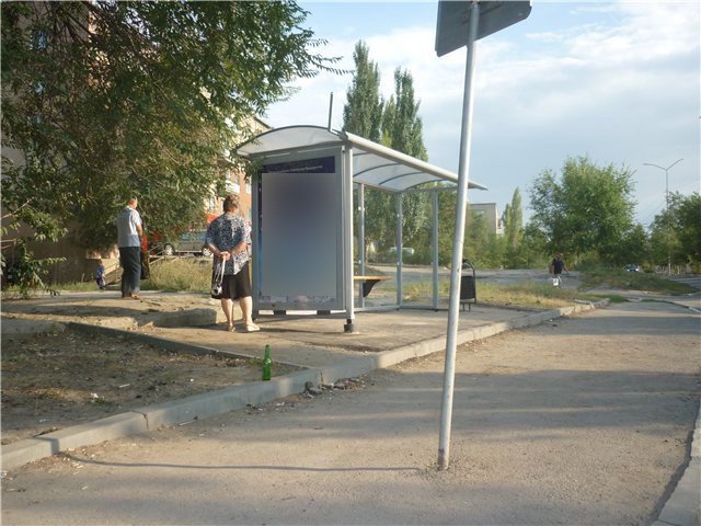 Фотография рекламного носителя, тип: Остановка 1.8x1.2, адрес: Строителей пр-т., ост. Транспортная, поз.2, Саратов, Саратовская область, Россия. Сторона Б №747375