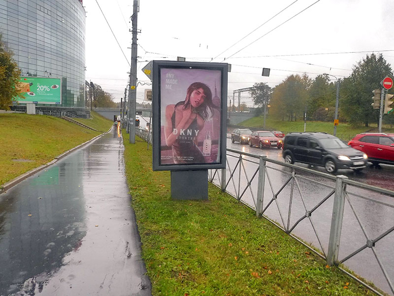 Фотография рекламного носителя, тип: Ситиформат 1.8x1.2, адрес: Бухарестская ул. Х Волковский пр-т., д.32, Санкт-Петербург, Россия. Сторона B №636352