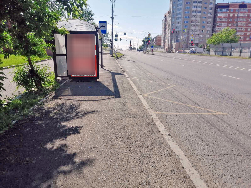Фотография рекламного носителя, тип: Остановка 1.8x1.2, адрес: Мужества ул., д.47, остановка 7-й микрорайон, Красноярск, Красноярский край, Россия. Сторона Б №1046580