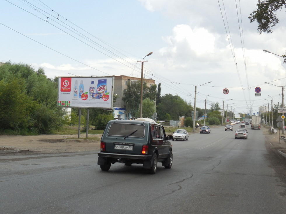 Фотография рекламного носителя, тип: Билборд 3x6, адрес: Новокирпичная ул., д.1, Омск, Омская область, Россия. Сторона В №1009960