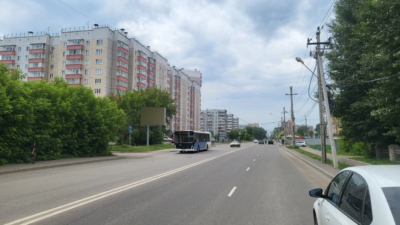 Фотография рекламного носителя, тип: Билборд 3x4, адрес: Судостроительная ул., между д.62 и д.66, Красноярск, Красноярский край, Россия. Сторона Б1-Б10 №1095111