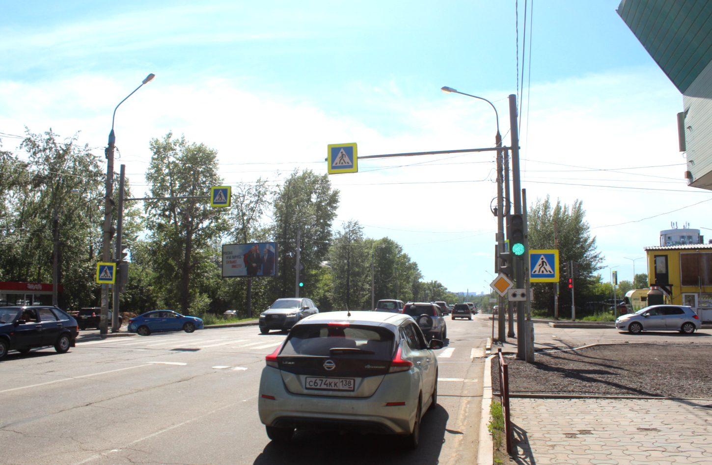 Фотография рекламного носителя, тип: Билборд 3x6, адрес: Байкальская ул., ТЦ "Солнце Молл", Иркутск, Иркутская область, Россия. Сторона Б №1095161