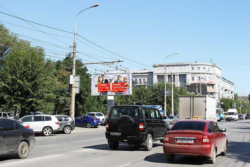 Фотография рекламного носителя, тип: Билборд 3x6, адрес: Рабоче-Крестьянская ул. Х Советская пл., Волгоград, Волгоградская область, Россия. Сторона B №789958