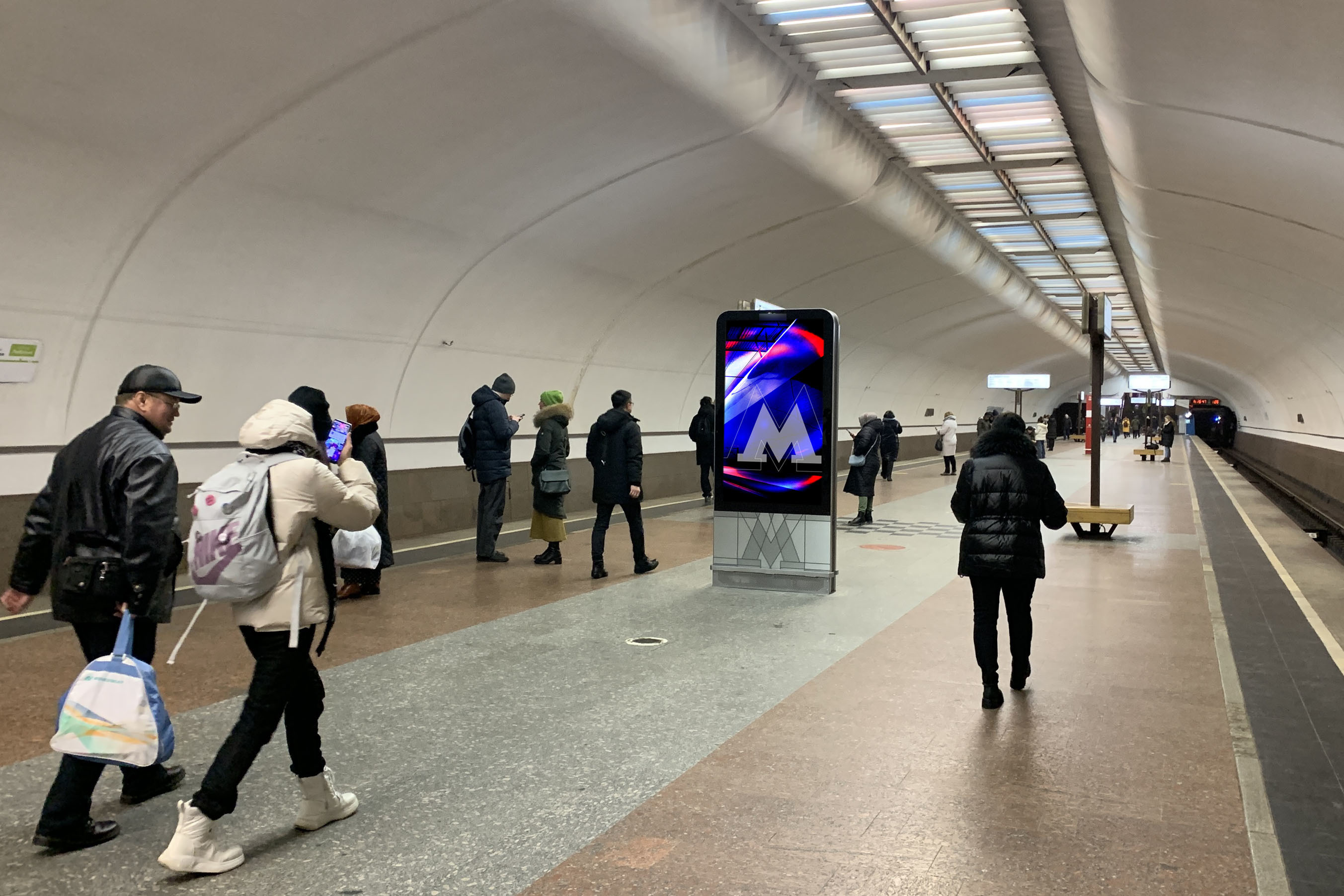 Фотография рекламного носителя, тип: Видеоэкран, адрес: Станция метро «Люблино», линия Люблинско-Дмитровская, Москва, Россия. Сторона/вариант A1 №1026174