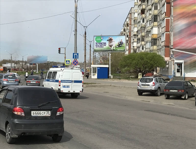 Фотография рекламного носителя, тип: Билборд 3x6, адрес: Октябрьский пр-т., д.42, Череповец, Вологодская область, Россия. Сторона А1-А3 №595681