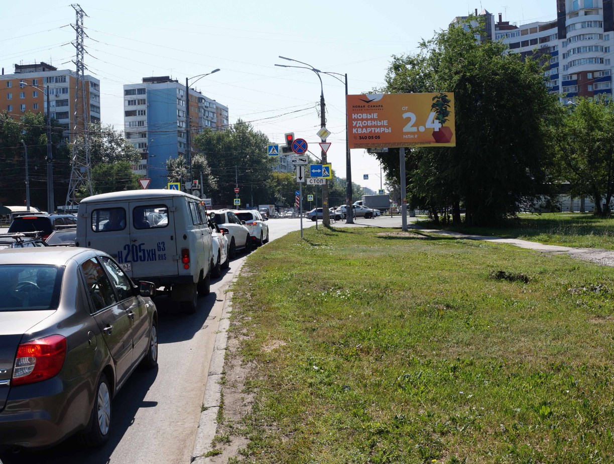 Фотография рекламного носителя, тип: Билборд 3x6, адрес: Ново-Вокзальная ул. Х Московское ш., Самара, Самарская область, Россия. Сторона А №833095