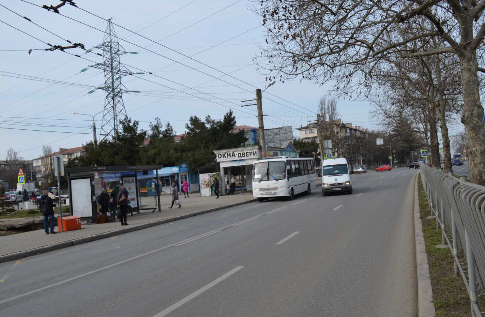 Фотография рекламного носителя, тип: Остановка 1.8x1.2, адрес: Генерала Острякова пр-т., ост. ТЦ Океан, поз.2, Севастополь, Россия. Сторона Б2 №721425