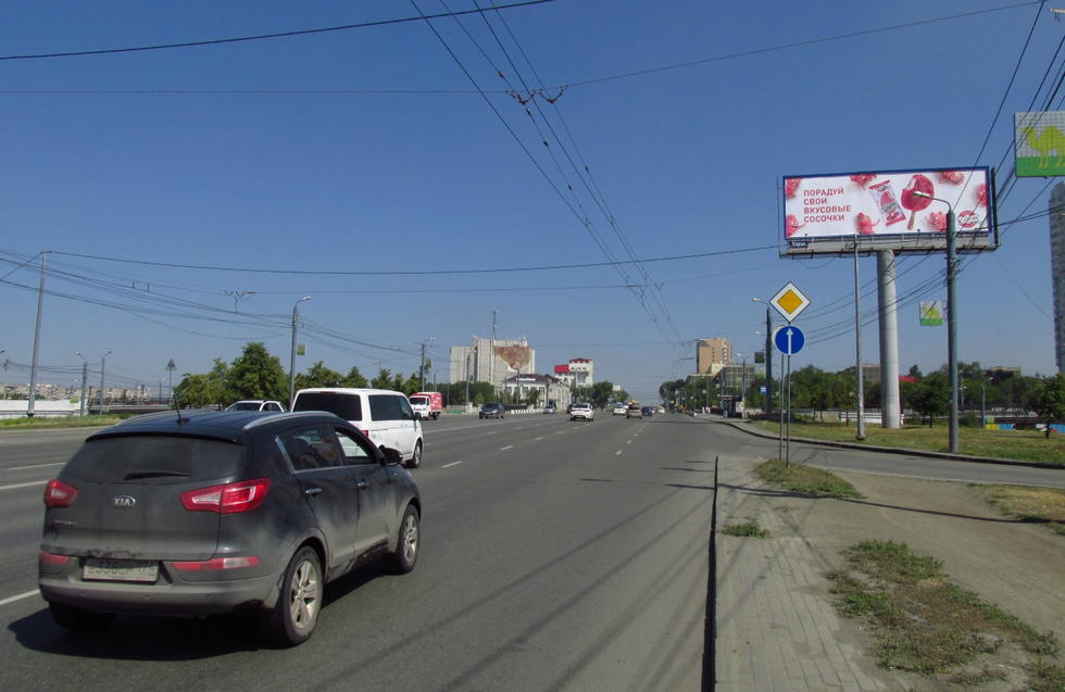 Фотография рекламного носителя, тип: Суперсайт 5x15, адрес: Свердловский пр-т., развязка у Торгового центра, Челябинск, Челябинская область, Россия. Сторона А №375502