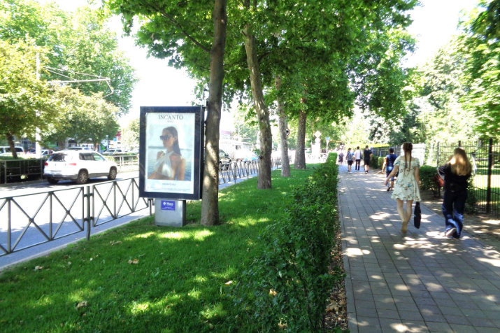 Фотография рекламного носителя, тип: Ситиформат 1.8x1.2, адрес: Ставропольская ул., д.222, поз.2, Краснодар, Краснодарский край, Россия. Сторона А №458846