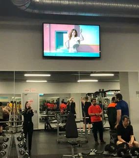 Фотография рекламного носителя, тип: Видеоэкран, адрес: Фитнес-центр «Fitness House на Наличной», Наличная ул., д.44, корп.1, Санкт-Петербург, Россия. Сторона/вариант 4 №981185