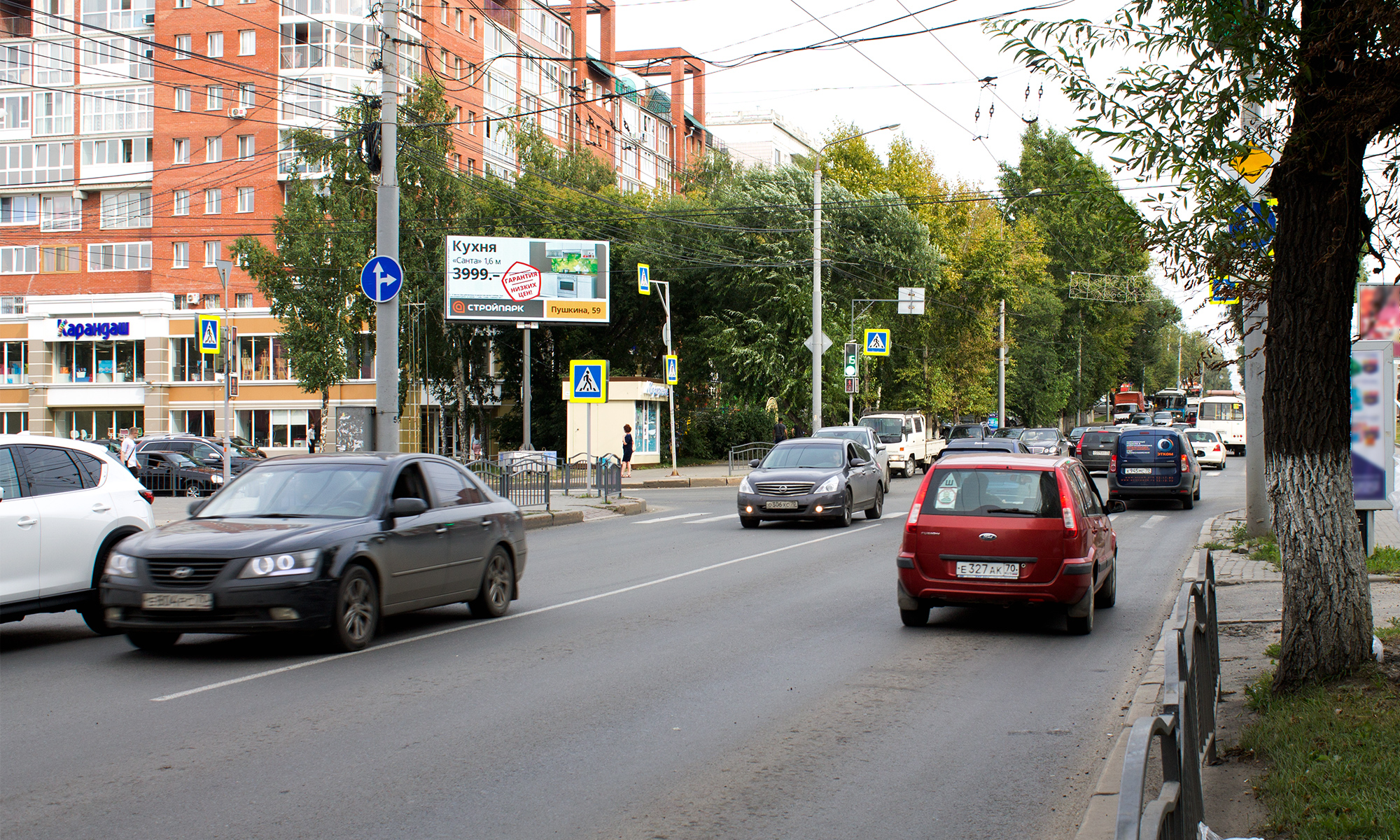 Фотография рекламного носителя, тип: Билборд 3x6, адрес: Фрунзе пр-т., д.86 Х Красноармейская ул., Томск, Томская область, Россия. Сторона А1-А12 №839041