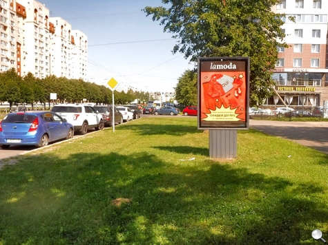 Фотография рекламного носителя, тип: Ситиформат 1.8x1.2, адрес: Нахимова ул., д.26 Х Галерный пр-зд., Санкт-Петербург, Россия. Сторона A №636013