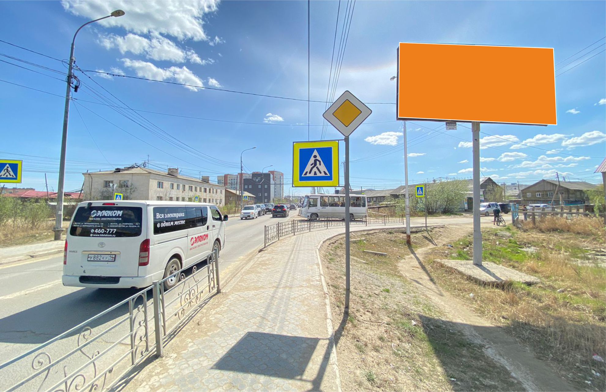 Фотография рекламного носителя, тип: Билборд 3x6, адрес: Жорницкого ул. Х Пионерская ул., Якутск, Республика Саха (Якутия), Россия. Сторона А №992601