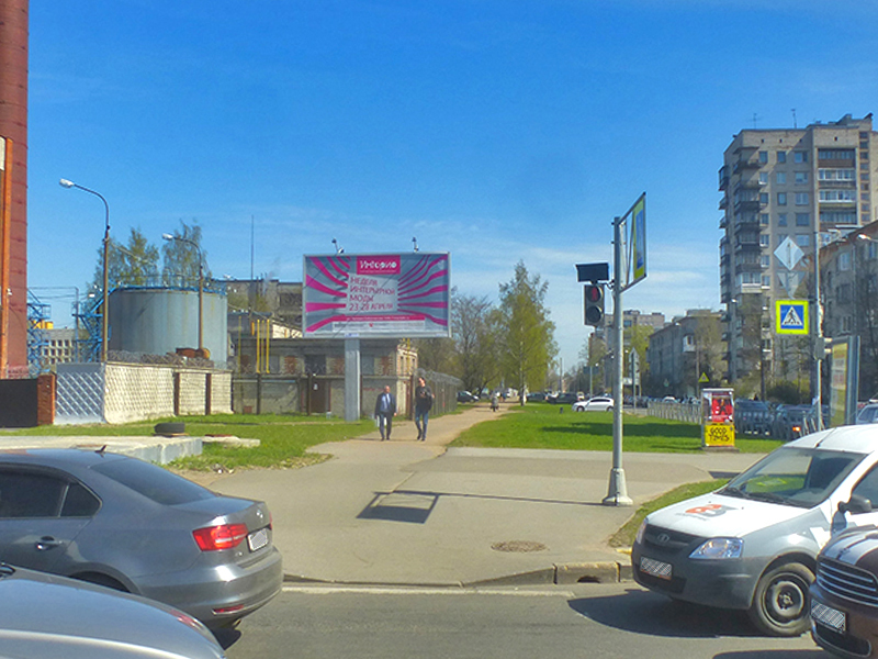 Фотография рекламного носителя, тип: Билборд 3x6, адрес: Школьная ул., д.43, корп.3 X Липовая ал., Санкт-Петербург, Россия. Сторона B №635446