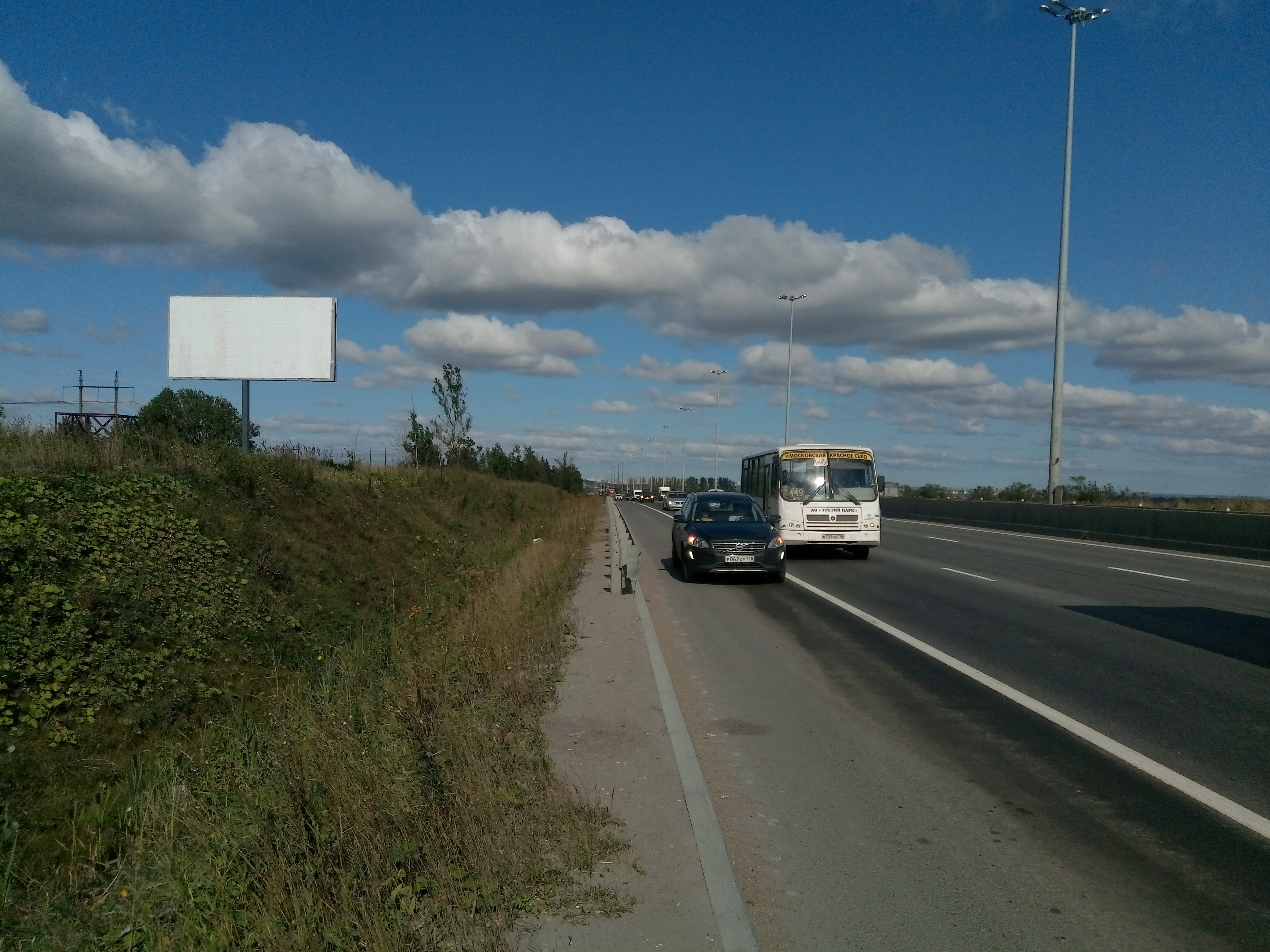 Фотография рекламного носителя, тип: Билборд 3x6, адрес: Киевское ш., 400м до поворота на Пушкинское ш., Санкт-Петербург, Россия. Сторона Б №652308