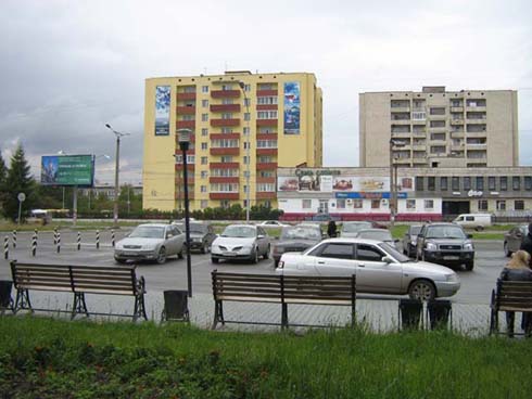 Фотография рекламного носителя, тип: Билборд 3x6, адрес: Ленинградский пр-т., д.28, Нижний Тагил, Свердловская область, Россия. Сторона A2 №484625