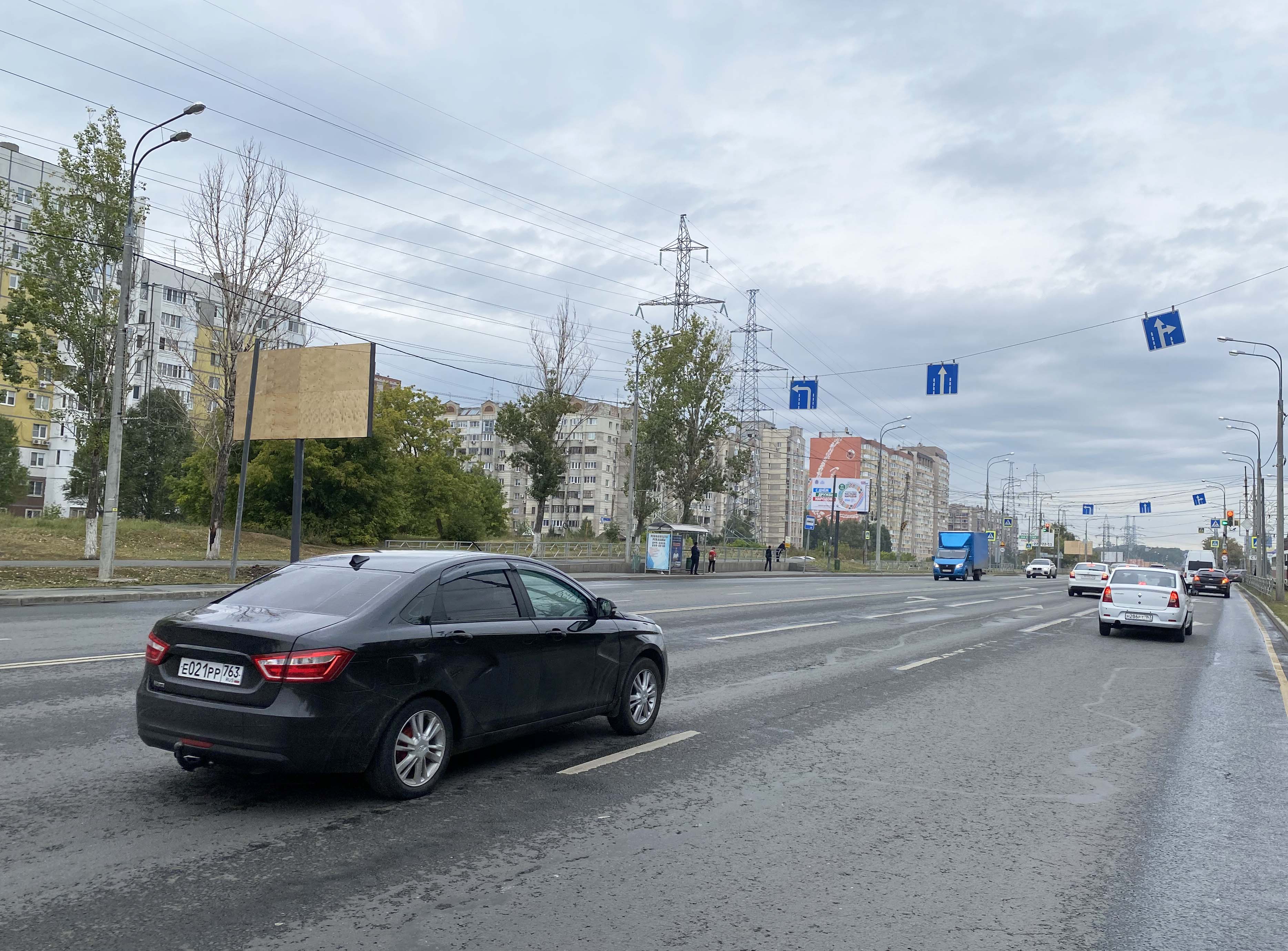 Фотография рекламного носителя, тип: Билборд 3x6, адрес: Демократическая ул., д.12, Самара, Самарская область, Россия. Сторона В №1022549