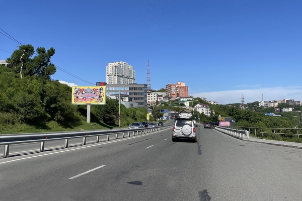 Фотография рекламного носителя, тип: Билборд 3x6, адрес: Всеволода Сибирцева ул., д.60 Х Суханова ул., Владивосток, Приморский край, Россия. Сторона Б №687934