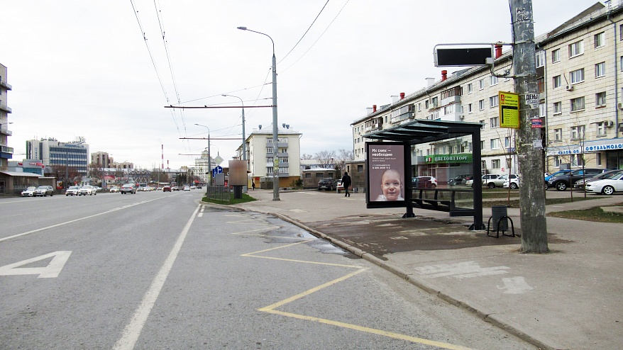 Фотография рекламного носителя, тип: Остановка 1.8x1.2, адрес: Декабристов ул., д.104, Казань, Республика Татарстан, Россия. Сторона А №835469