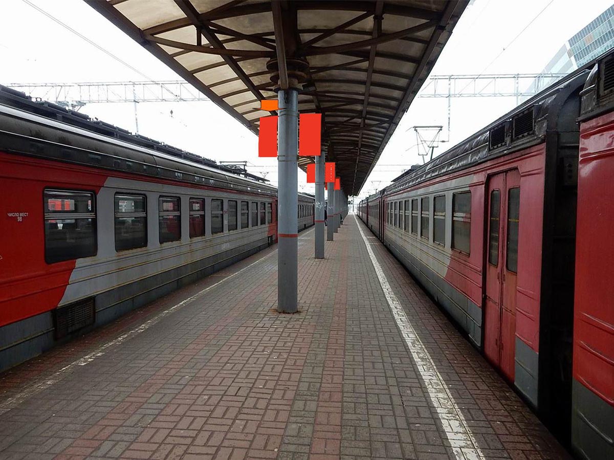 Фотография рекламного носителя, тип: Флаг, адрес: Киевского вокзала пл., д.1, пути №9 и №10, поз.101, Москва, Россия. Сторона А №985399