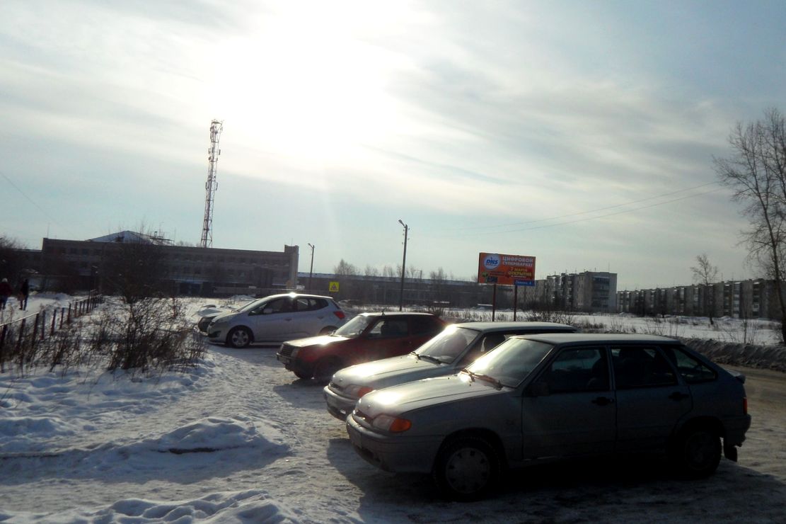 Фотография рекламного носителя, тип: Билборд 3x6, адрес: Первомайская ул. Х Мира ул., поз.1, Артемовский, Свердловская область, Россия. Сторона А №833583