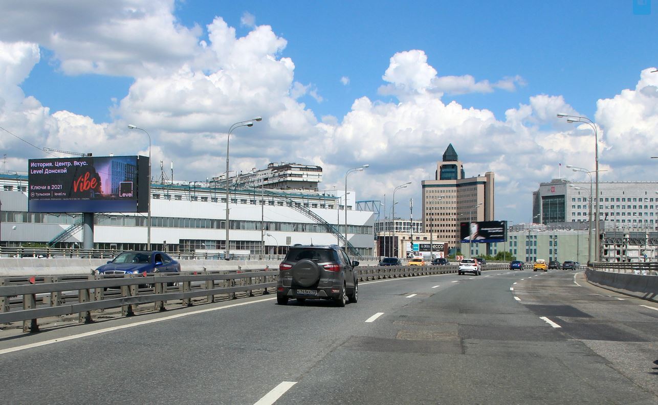 Фотография рекламного носителя, тип: Суперсайт 5x15, адрес: ТТК, 220м после пересечения с Большая Тульская ул., Москва, Россия. Сторона Bh1-Bh4 №882810