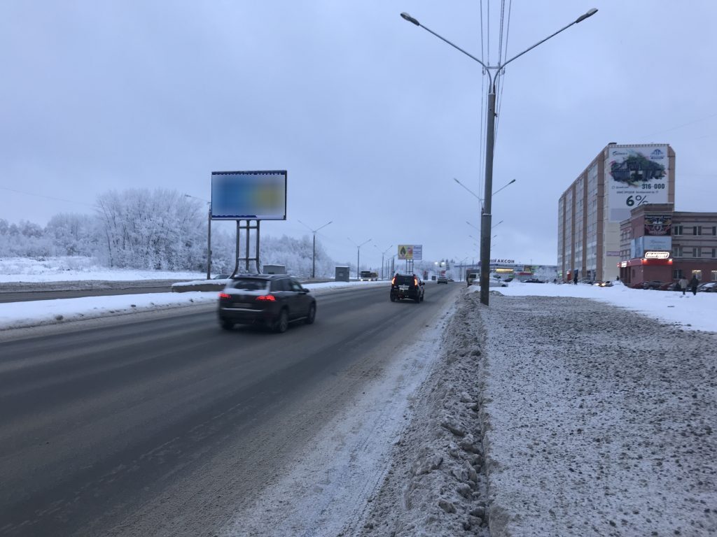 Фотография рекламного носителя, тип: Билборд 3x6, адрес: Октябрьский пр-т., разделительная полоса, напротив д.79, Череповец, Вологодская область, Россия. Сторона А1 №855447