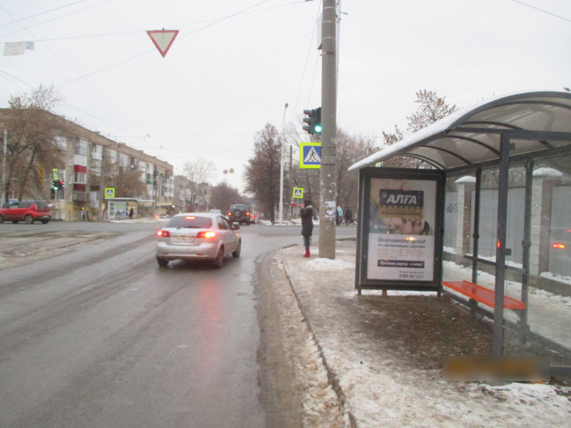 Фотография рекламного носителя, тип: Остановка 1.8x1.2, адрес: Свободы ул., д.29, Уфа, Республика Башкортостан, Россия. Сторона А №827386