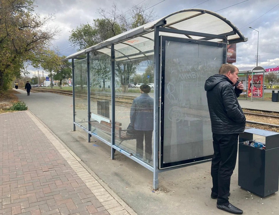 Фотография рекламного носителя, тип: Остановка 1.8x1.2, адрес: Ново-Садовая ул., ост. Глазная больница, Самара, Самарская область, Россия. Сторона B2 №1014107
