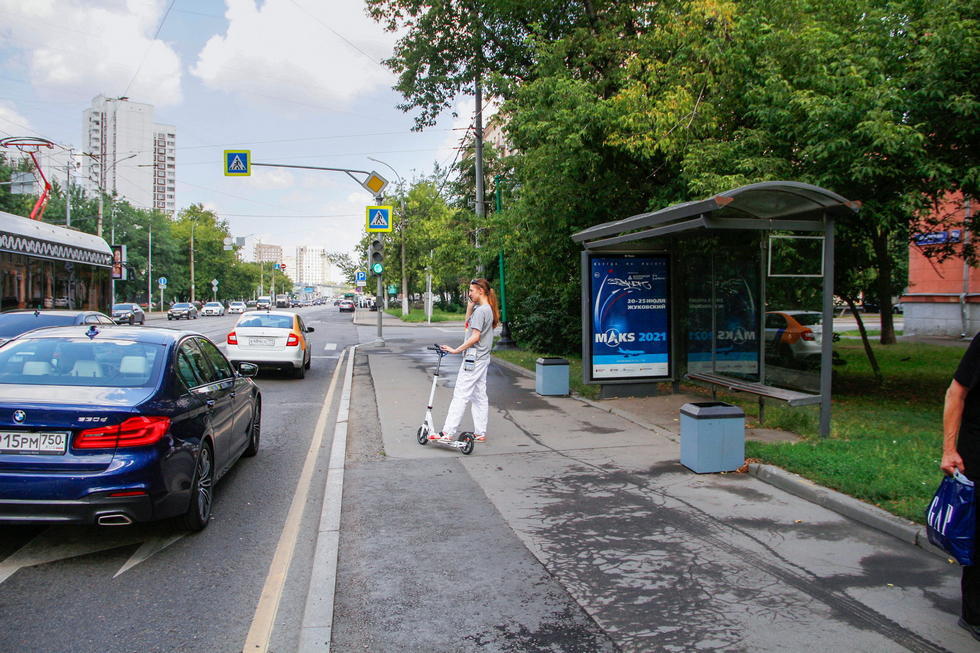 Фотография рекламного носителя, тип: Остановка 1.8x1.2, адрес: Рогожский вал, Москва, Россия. Сторона А №334079