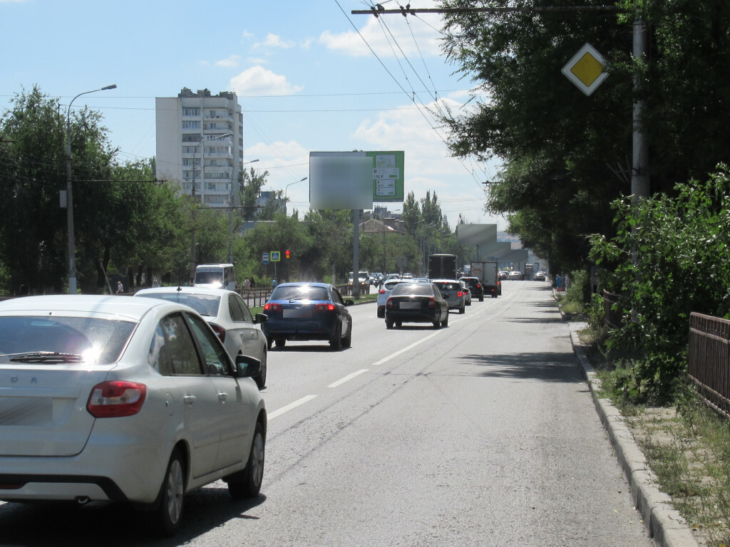 Фотография рекламного носителя, тип: Билборд 3x6, адрес: 64-й Армии ул., д.75, Волгоград, Волгоградская область, Россия. Сторона A2 №1000538