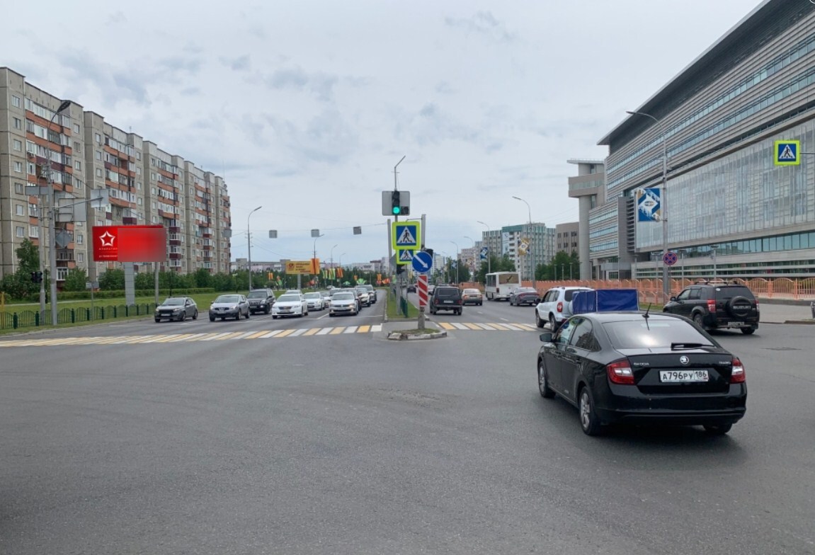 Фотография рекламного носителя, тип: Билборд 3x6, адрес: Ленина пр-т. Х Чехова ул., Сургут, Ханты-Мансийский автономный округ – Югра, Россия. Сторона Б №440242