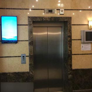 Фотография рекламного носителя, тип: Видеоэкран, адрес: Бизнес-центр «Алексеевская Башня», Ракетный б-р., д.16, Москва, Россия. Сторона/вариант A №975518