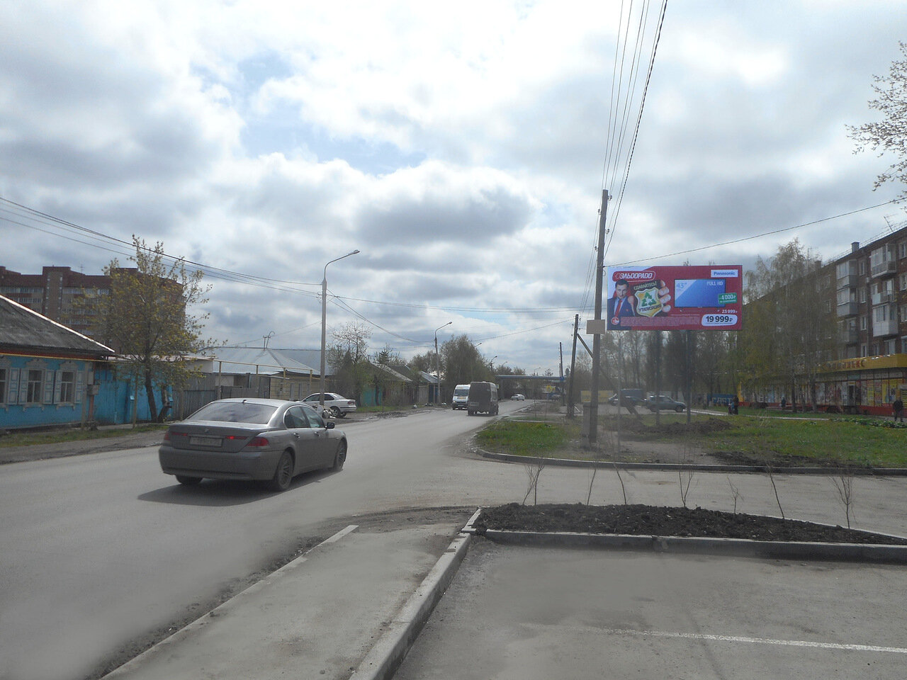 Фотография рекламного носителя, тип: Билборд 3x6, адрес: Челюскинцев 4-я ул., д.97, Омск, Омская область, Россия. Сторона А №769298