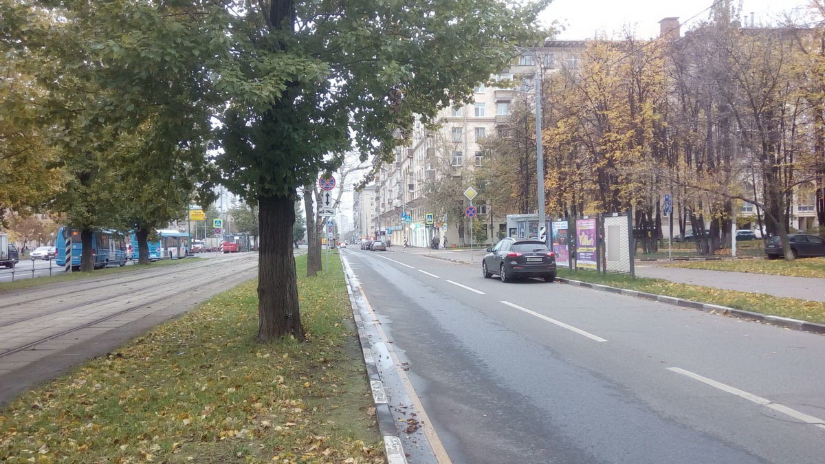 Фотография рекламного носителя, тип: Афиша 1.75x1.8, адрес: Ломоносовский пр-т., 15, поз.1, стенд 1, Москва, Россия. Сторона А1 №865366