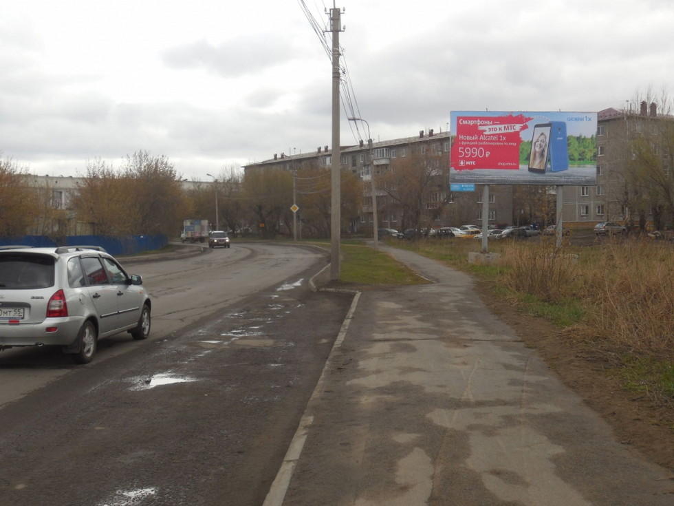 Фотография рекламного носителя, тип: Билборд 3x6, адрес: Пролетарская 12 ул. X Труда ул., д.58, Омск, Омская область, Россия. Сторона А №1009963