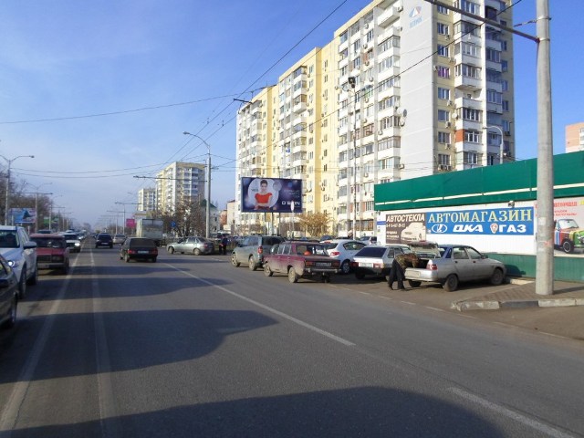 Фотография рекламного носителя, тип: Билборд 3x6, адрес: Красных партизан ул., д.105, Краснодар, Краснодарский край, Россия. Сторона А №409591