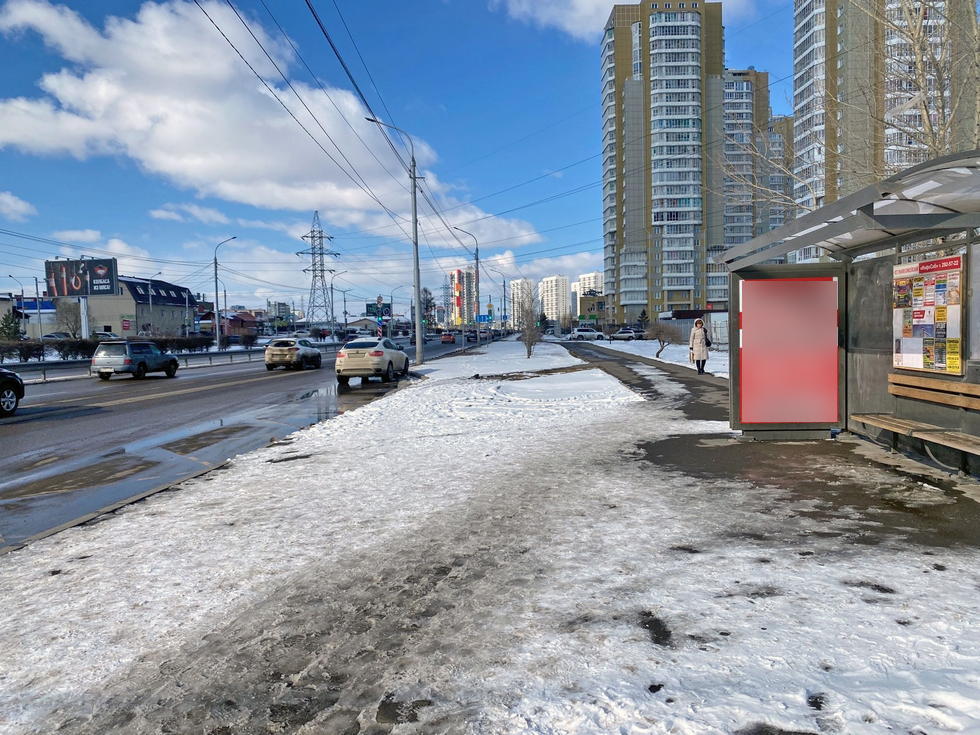 Фотография рекламного носителя, тип: Остановка 1.8x1.2, адрес: Шахтеров ул., д.39, напротив ост. Рынок, Красноярск, Красноярский край, Россия. Сторона А №1029774