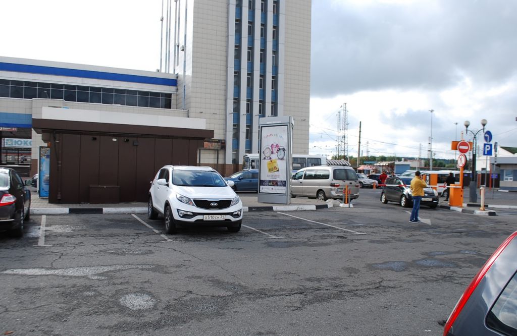 Фотография рекламного носителя, тип: Пиллар 3x1.4, адрес: Вокзальная ул., д.5, поз.2, Белгород, Белгородская область, Россия. Сторона С №699561