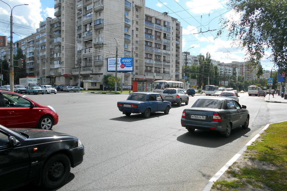 Фотография рекламного носителя, тип: Билборд 3x6, адрес: Южно-Моравская ул. Х Комарова ул., Воронеж, Воронежская область, Россия. Сторона Б1 №489711