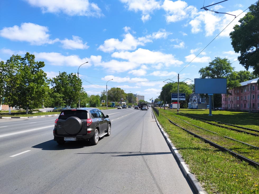 Фотография рекламного носителя, тип: Билборд 3x6, адрес: Московское ш., д.21, Ульяновск, Ульяновская область, Россия. Сторона A №994152