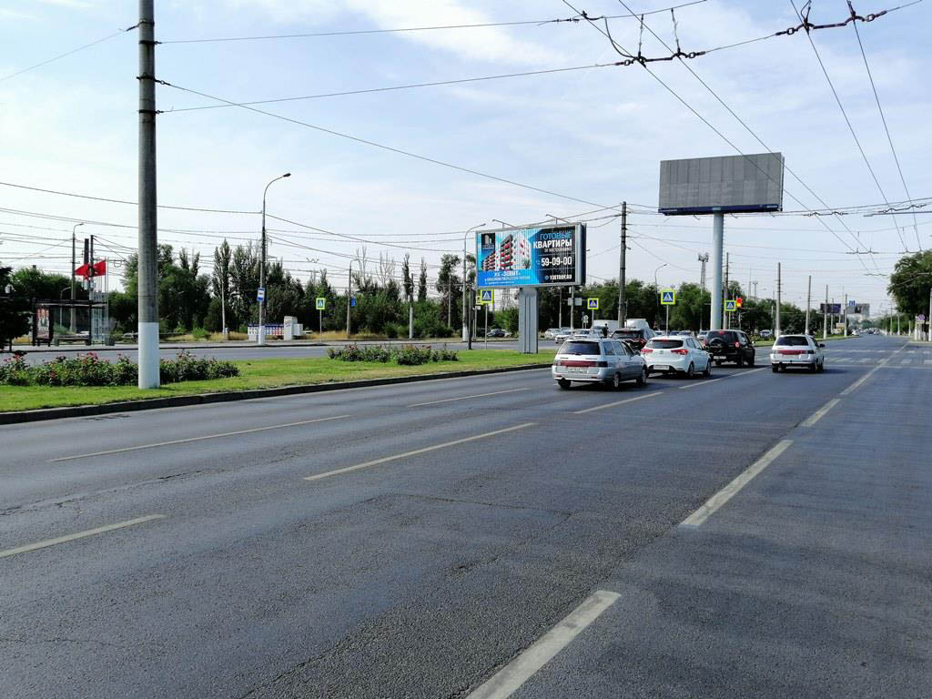 Фотография рекламного носителя, тип: Билборд 3x6, адрес: Ленина пр-т. Х Германа Титова ул., Волгоград, Волгоградская область, Россия. Сторона A1-A3 №673791