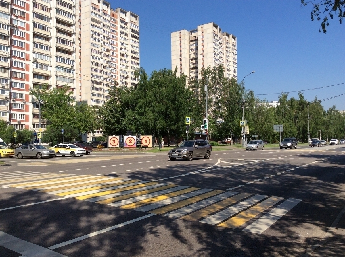 Фотография рекламного носителя, тип: Афиша 1.75x1.8, адрес: Фомичевой ул. Х Свободы ул., д.71, поз.2, стенд 3, Москва, Россия. Сторона А1 №882621