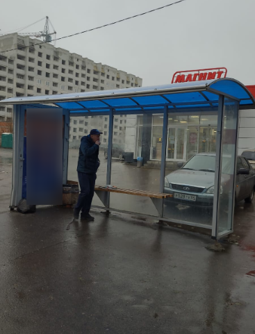 Фотография рекламного носителя, тип: Остановка 1.8x1.2, адрес: Томская ул. Х Пензенская ул., ост. Томская, Саратов, Саратовская область, Россия. Сторона A №842069