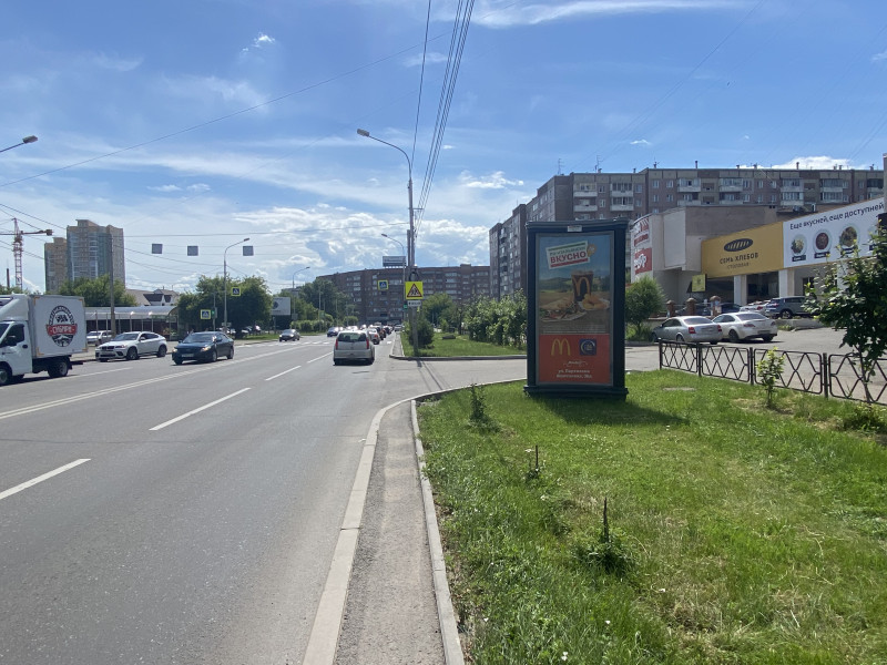 Фотография рекламного носителя, тип: Пиллар 3x1.4, адрес: Октябрьская ул., д.7, Красноярск, Красноярский край, Россия. Сторона А №848260