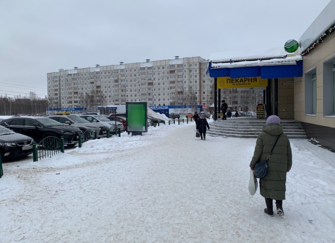 Фотография рекламного носителя, тип: Ситиформат 1.8x1.2, адрес: Ленина пр-т., д.35, поз.1, Сургут, Ханты-Мансийский автономный округ – Югра, Россия. Сторона А №960274